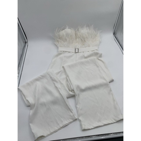 Boldly Blonde Cheers to Forever‎ Feather Jump suit Size Small NWT - Picture 2 of 7